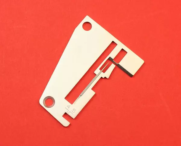 Stichplatte für Babylock , Stichplatte Elna , Stichplatte für Riccar Overlocks # 39620209 , 39620221