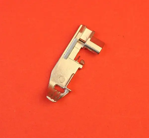 Nähfuss für Elna Overlock Elna T33, Nähfuss für Elna Overlock Elna T34 # 396202-07 Overlockfuss