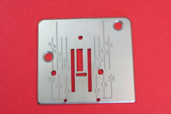 Stichplatte 744004 für Elna Gummibandkräusler # 741004002 , 39571006 , 39577404 , 744004001